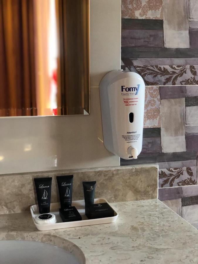 Diamond Star Hotel فندق النجمة الماسية Seeb Eksteriør bilde