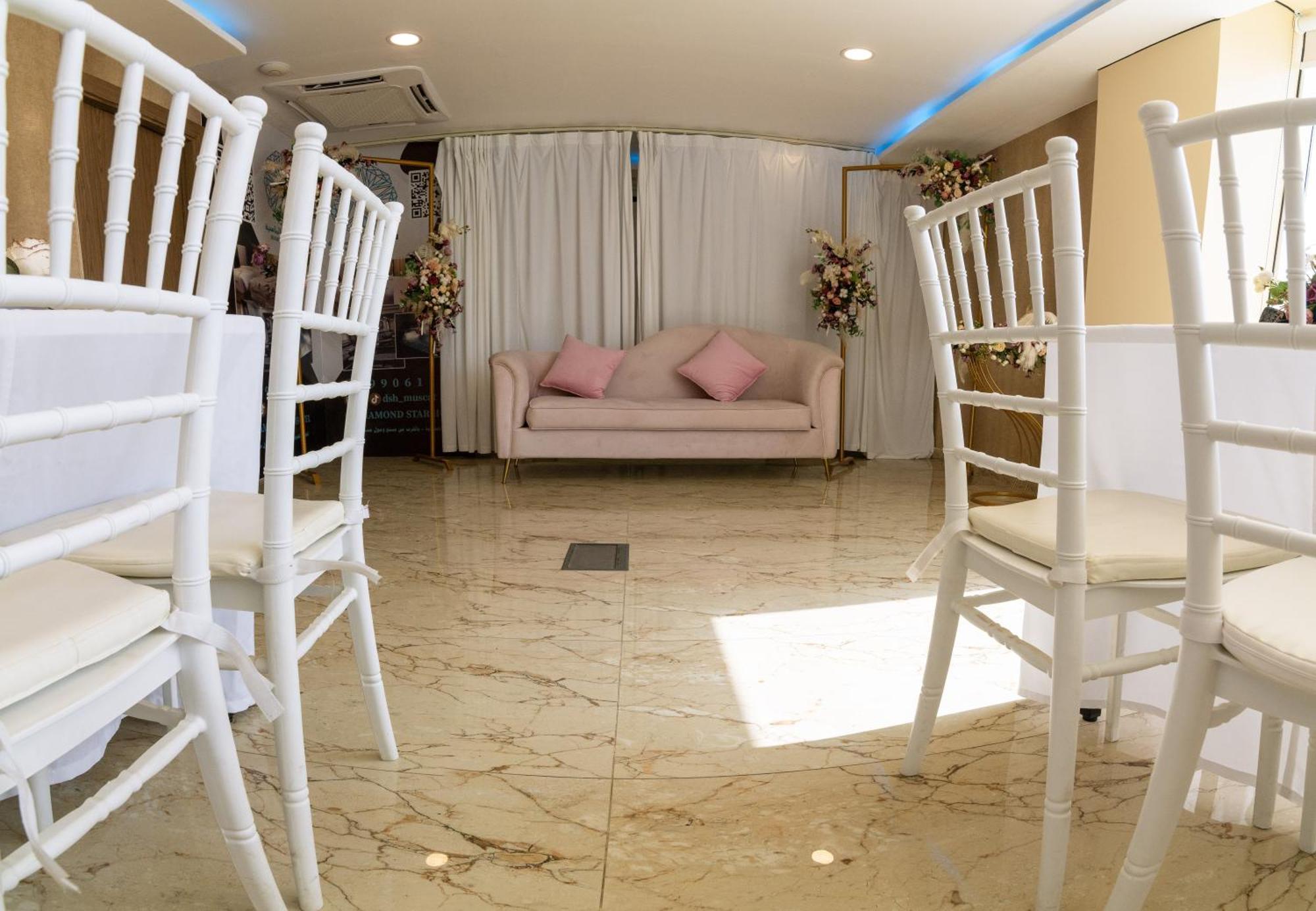 Diamond Star Hotel فندق النجمة الماسية Seeb Eksteriør bilde