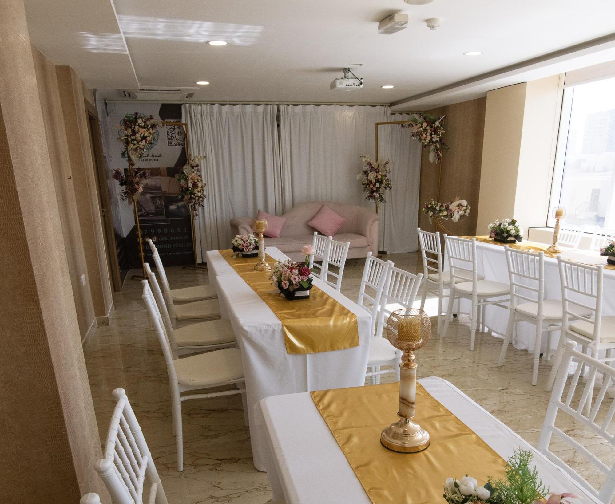 Diamond Star Hotel فندق النجمة الماسية Seeb Eksteriør bilde