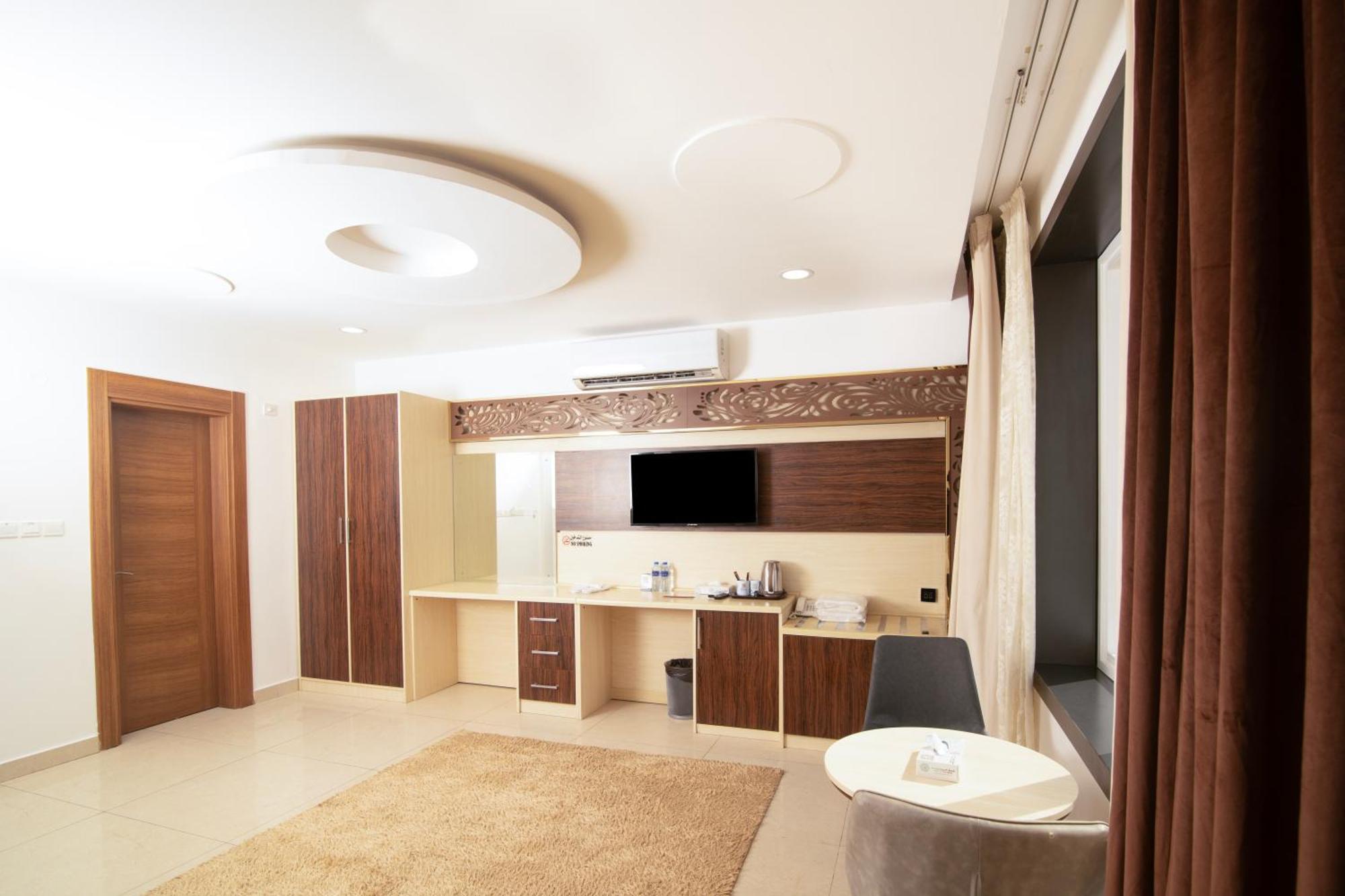 Diamond Star Hotel فندق النجمة الماسية Seeb Eksteriør bilde